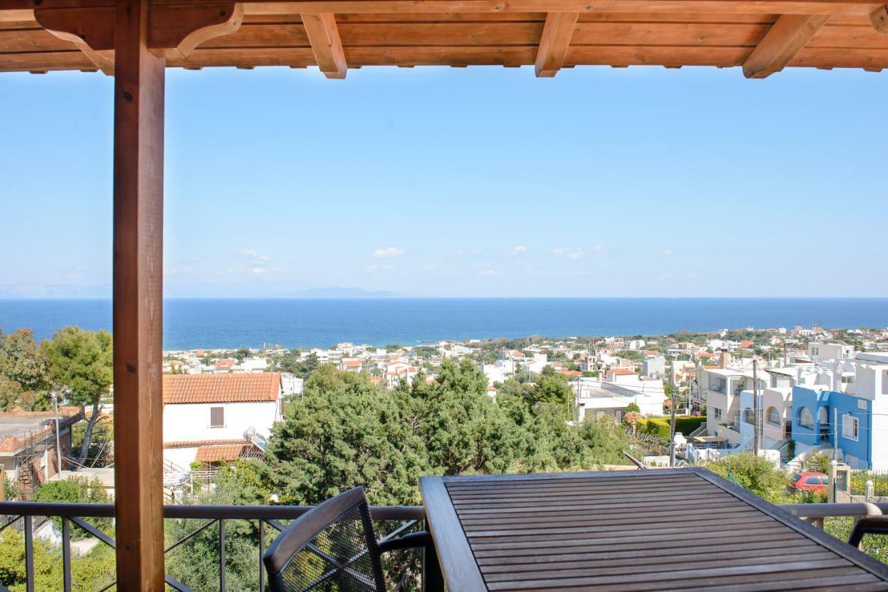 Peris Panoramic Villa Near Athens Airport Paralia  Εξωτερικό φωτογραφία